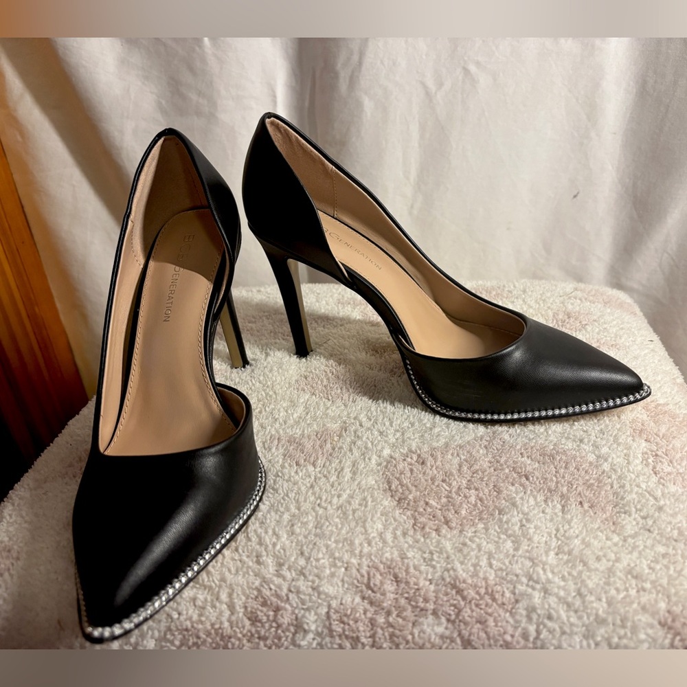 BRBGeneration HOLLI Pump Black Heels with Rhinestone Trim